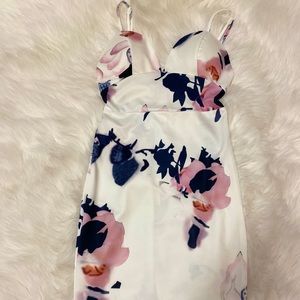 Never worn without tags floral bodycon dress